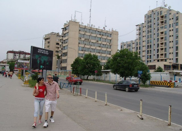 Косово. Часть Первая. Фотоотчет о Косовской Митровице и Приштине
