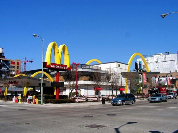 Chicago. Rock and Roll MacDonald\'s.