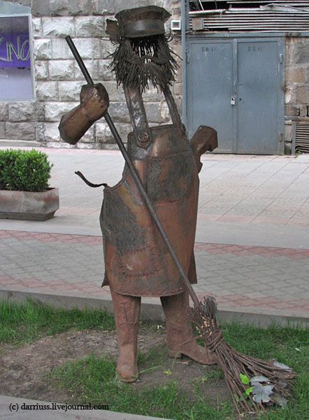 Ереванская скульптура