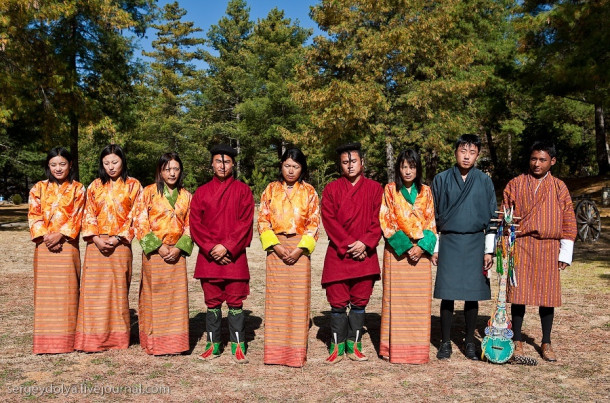 Бутанский обряд проводов ламы