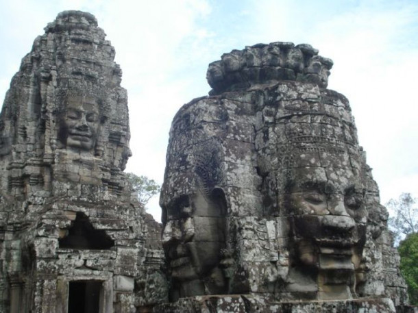 Летающие люди в Лаосе или тайна древнего храма!